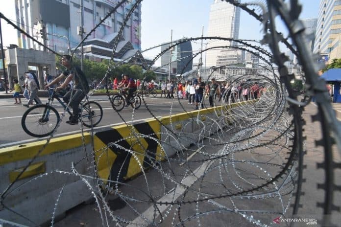 hari_pertama_car_fee_day_masyarakat_berolahraga_padati_jalan_sudirman_thamrin