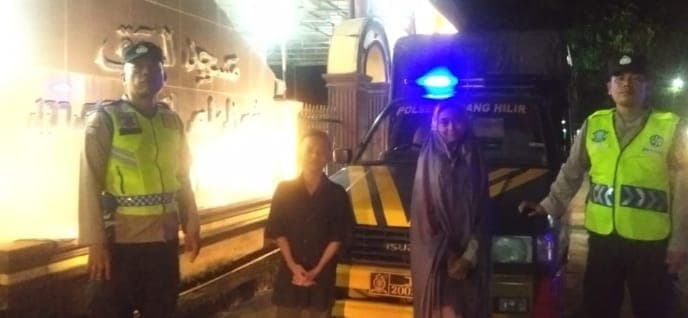 hari_pertama_salat_tarawih_personel_polres_tebing_tinggi_patroli_pengamanan