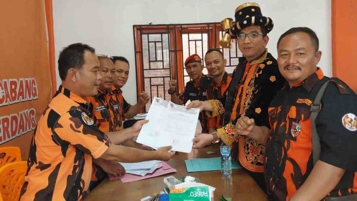 hari_terakhir_dedy_daftar_balon_ketua_mpc_pp_deli_serdang