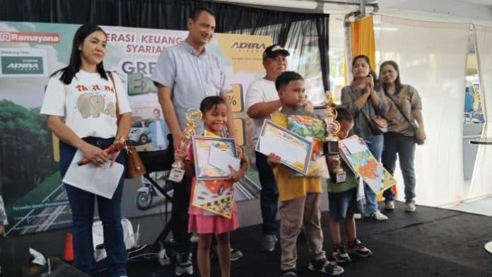 hari_terakhir_green_expo_adira_ramayana_dirangkai_lomba_mewarnai_tingkat_sd