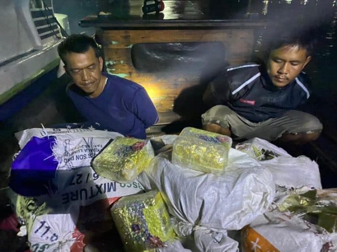 hendak_dibawa_ke_tanjung_balai_tni_al_gagalkan_penyelundupan_100_kg_sabu_dan_ekstasi_dari_malaysia