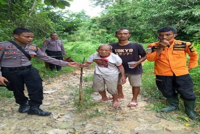 hilang_di_hutan_kakek_umur_100_tahun_ditemukan_dalam_kondisi_selamat