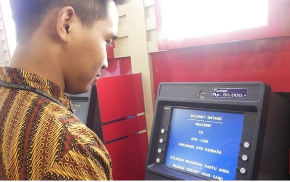 himbara_akhirnya_batalkan_rencana_pengenaan_tarif_atm_link