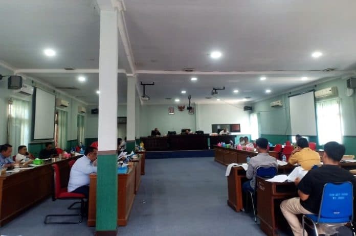 hindari_temuan_bpk_dprd_minta_dinas_prkp_maksimalkan_pengawasan_pekerjaan
