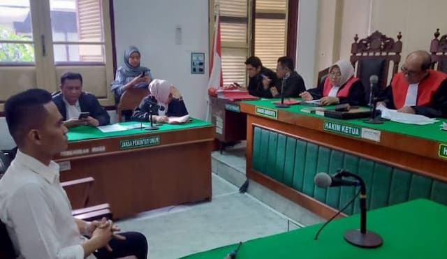 hukuman_sales_officer_pt_karya_semangat_mandiri_diperkuat_3_tahun