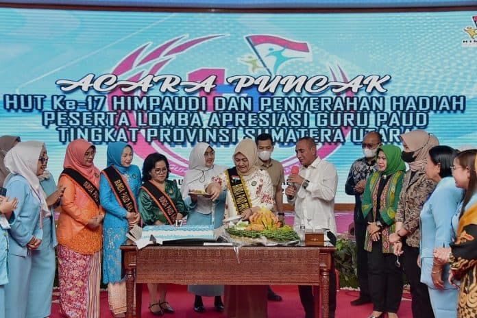 hut_ke_17_himpaudi_edy_rahmayadi_harapkan_guru_paud_jadi_teladan