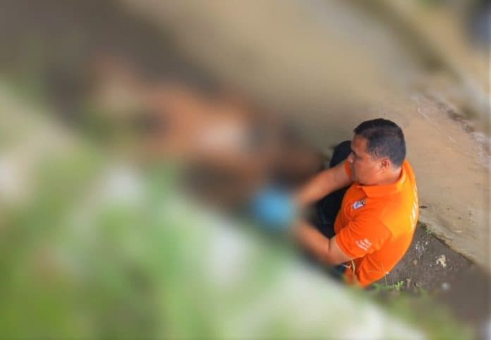 identitas_mister_x_yang_ditemukan_dalam_parit_belum_diketahui