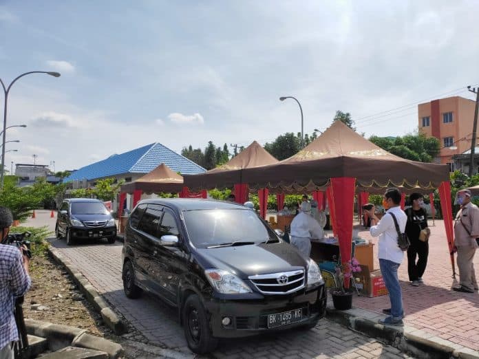 indocafe_dan_the_head_foundation_peduli_penyebaran_covid_19_rapid_test_gratis_digelar_di_rs_usu