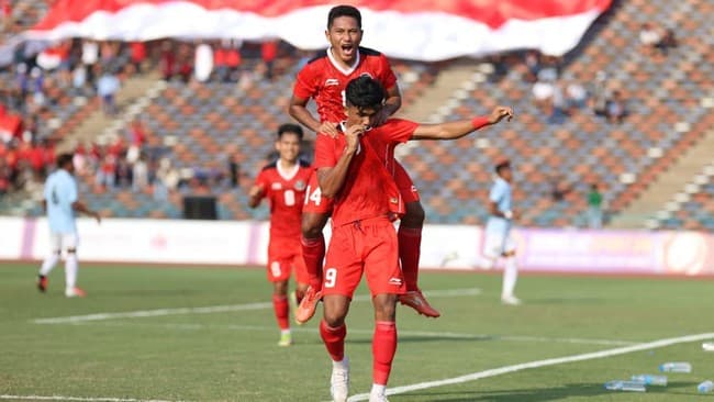indonesia_memimpin_1_0_atas_timor_leste_pada_babak_pertama