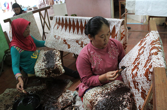 industri_batik_indonesia_disebut_akan_mampu_berikan_kontribusi_di_tengah_pandemi