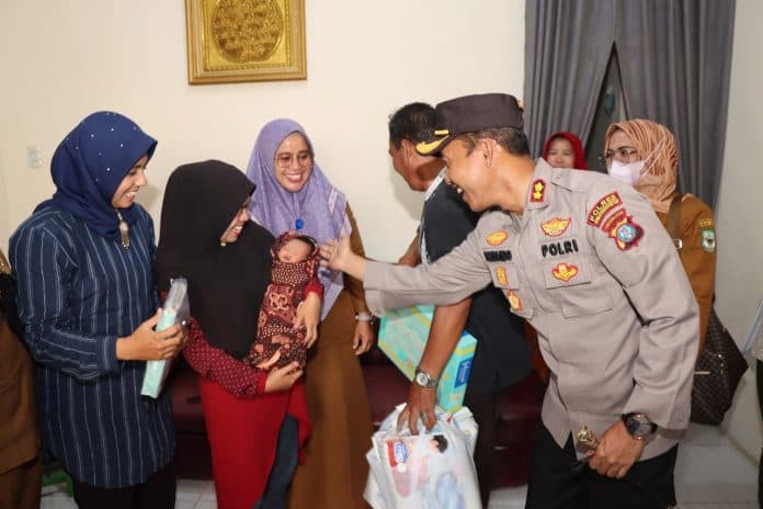 ingin_rawat_kembali_bayi_yang_sempat_dibuang_keluarga_pelaku_diasessment_dinas_sosial