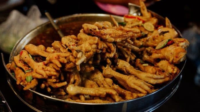 ingin_tulang_lebih_kuat_yuk_santap_ikan_teri_ceker_ayam