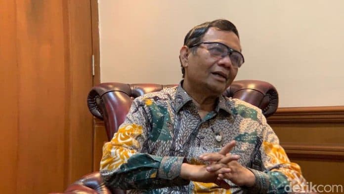 ini_alasan_polisi_pakai_gas_air_mata_di_kerusuhan_kanjuruhan