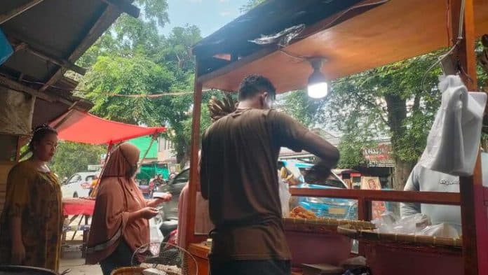 ini_bukti_usaha_pisang_goreng_bisa_miliki_25_outlet_dalam_setahun