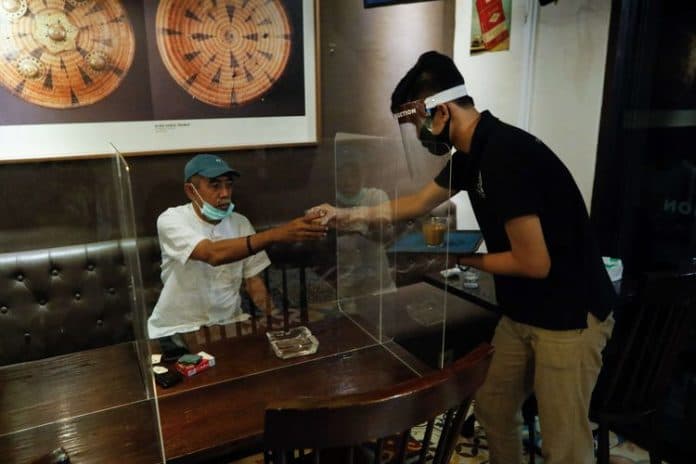 ini_protokol_kesehatan_di_restoran_sesuai_keputusan_menteri