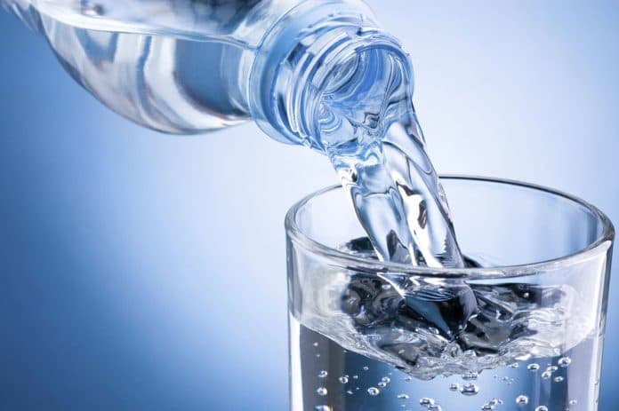 ini_strategi_minum_air_putih_8_gelas_agar_ramadhan_tetap_sehat
