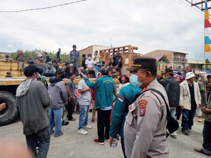ini_tanggapan_dprd_terkait_rencana_penghentian_penyadapan_getah_pinus_di_samosir