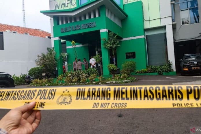 insiden_penembakan_di_gedung_mui_polisi_langsung_olah_tkp