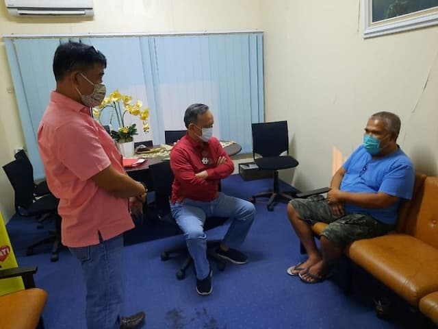 intel_kejatisu_dan_kejari_karo_tangkap_buronan_alkes
