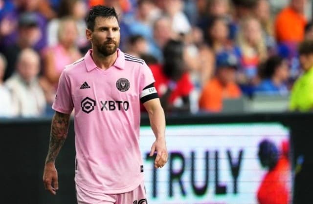 inter_miami_negosiasi_perpanjangan_kontrak_lionel_messi_hingga_2026