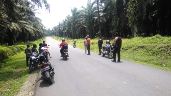 irt_dirampok_pria_gemuk_naik_honda_beat_hitam_di_bangun_purba_deli_serdang