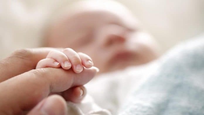 italia_laporkan_bayi_usia_dua_bulan_sembuh_dari_covid_19
