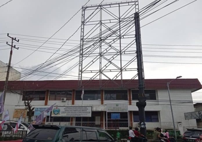 izin_reklame_pengusaha_nilai_pemko_siantar_terkesan_menjebak
