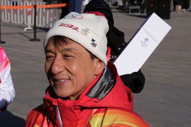 jackie_chan_ditunjuk_sebagai_pembawa_obor_paralimpiade_paris_2024