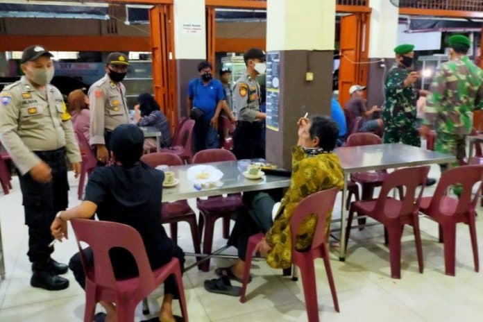 jajaran_polres_se_sumut_gencar_lakukan_pembubaran_warga_berkumpul