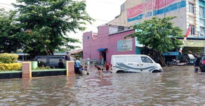jalan_letda_sujono_kerap_banjir_pemko_medan_telah_berkoordinasi_ke_kementerian_pupr
