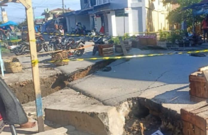 jalan_penghubung_di_rambung_merah_amblas_kalak_bpbd_simalungun_masih_proses_penggambaran