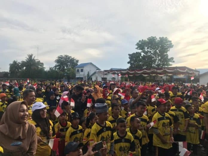 jalan_sehat_berhadiah_bersama_musa_rajekshah_di_deli_serdang