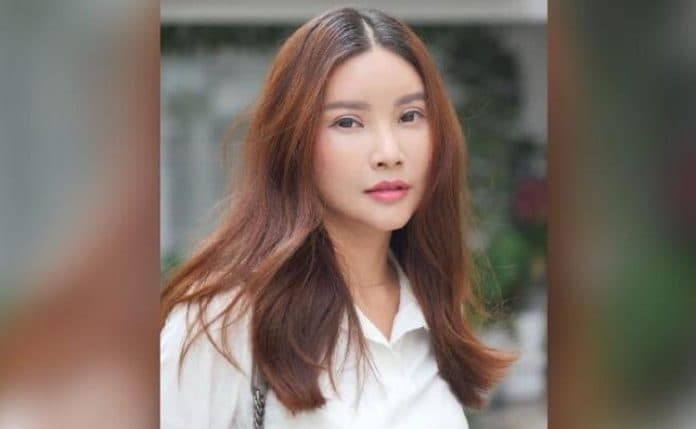 jalani_operasi_plastik_sarwendah_bungkam_ditanya_gugatan_cerai