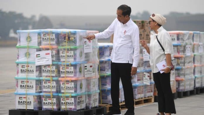 jalur_mesir_tiga_pesawat_antar_bantuan_medis_dan_kebutuhan_pokok_ke_palestina
