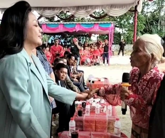 jargon_hu_haholongi_do_ho_satika_sarlandy_memiliki_arti_mempererat_segala_hubungan