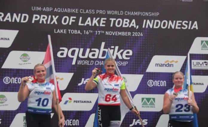 jasmin_ypraus_juara_dunia_aquabike_ski_ladies_gp_slalom_parallel_2024
