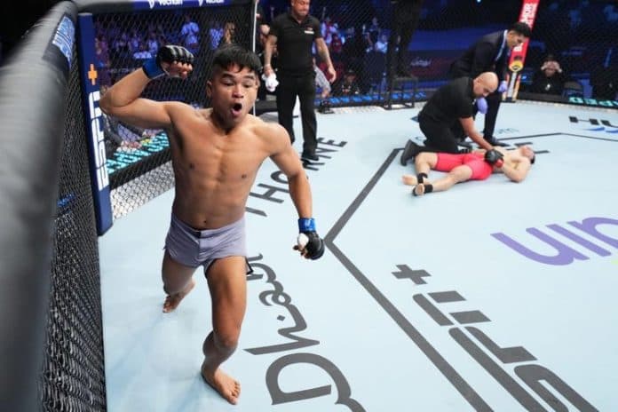 jeka_saragih_menang_ko_pada_ronde_pertama_semifinal_road_to_ufc