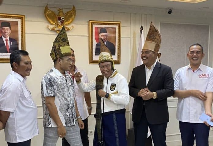jelang_final_road_to_ufc_jeka_saragih_minta_dukungan_menpora