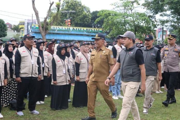 jelang_hari_pemungutan_suara_pemilu_2024_kaban_kesbangpol_binjai_jalankan_tugas