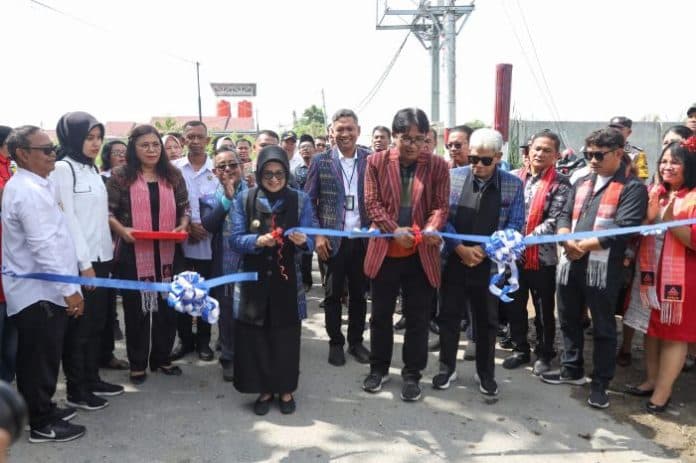 jelang_hari_ulos_nasional_pemko_siantar_kolaborasi_dengan_pln_dirikan_kampung_tenun_ulos_siantar