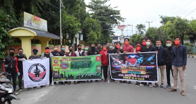 jelang_lebaran_di_tengah_covid_19_club_motor_siantar_gelar_bhakti_sosial