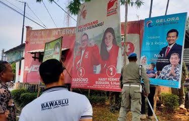 jelang_masa_tenang_tim_siap_bersihkan_apk_di_taput
