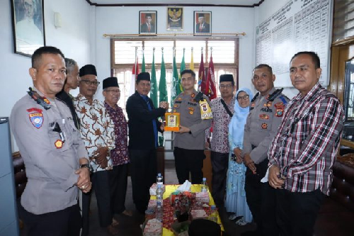 jelang_muktamar_kapolres_asahan_temui_pengurus_muhammadiyah