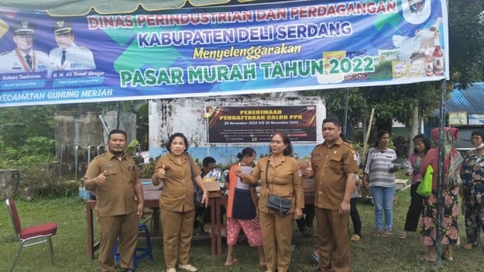 jelang_nataru_disperindag_deli_serdang_gelar_pasar_murah_di_gunung_meriah