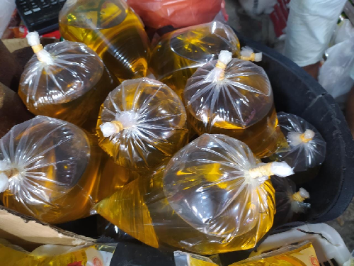 jelang_nataru_minyak_goreng_curah_di_siantar_dijual_melebihi_het_rp15_ribukg