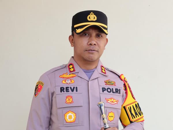 jelang_seleksi_bintara_dan_taruna_polri_kapolres_nias_minta_warga_tidak_percaya_calo