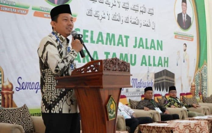 jemaah_kloter_25_embarkasi_medan_bergabung_dengan_kloter_19_banjarmasin