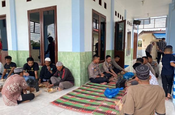 jemput_aspirasi_masyarakat_polres_humbahas_gelar_jumat_curhat