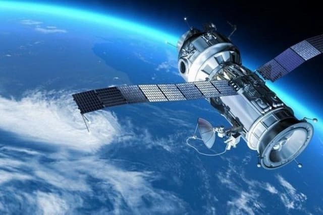 jepang_tak_segan_tembak_jatuh_satelit_mata_mata_korut