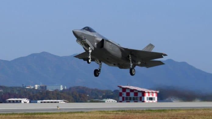 jet_tempur_f_16_as_jatuh_ke_laut_dekat_gunsan_korsel